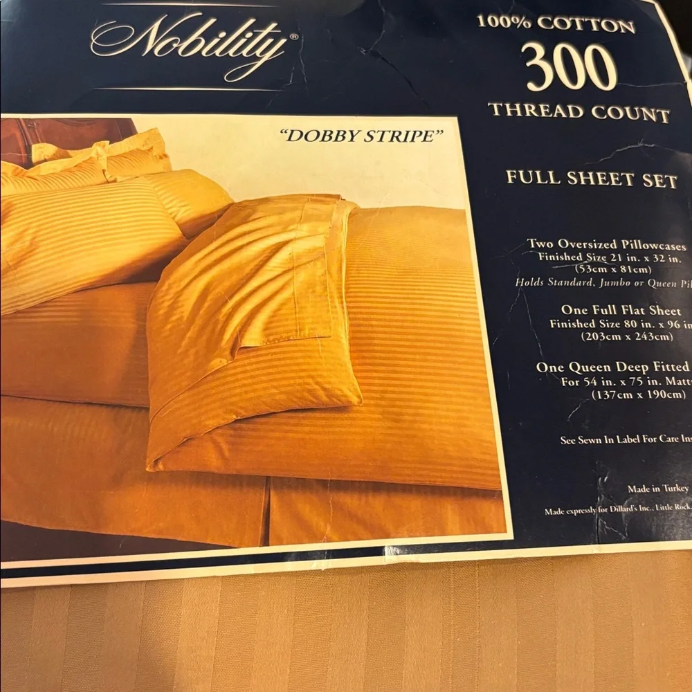 Sheet set 4 piece Nobility 300 thread count new cotton Dobby Stripe